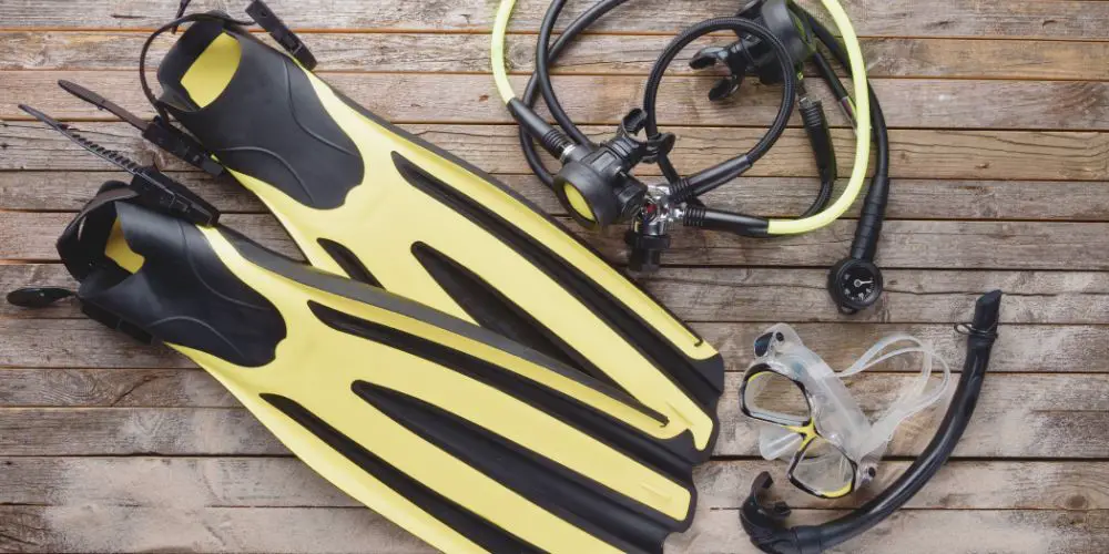 Best Snorkeling Fins For Travel
